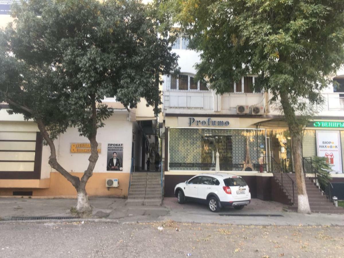 Central Apartment Ташкент Екстериор снимка